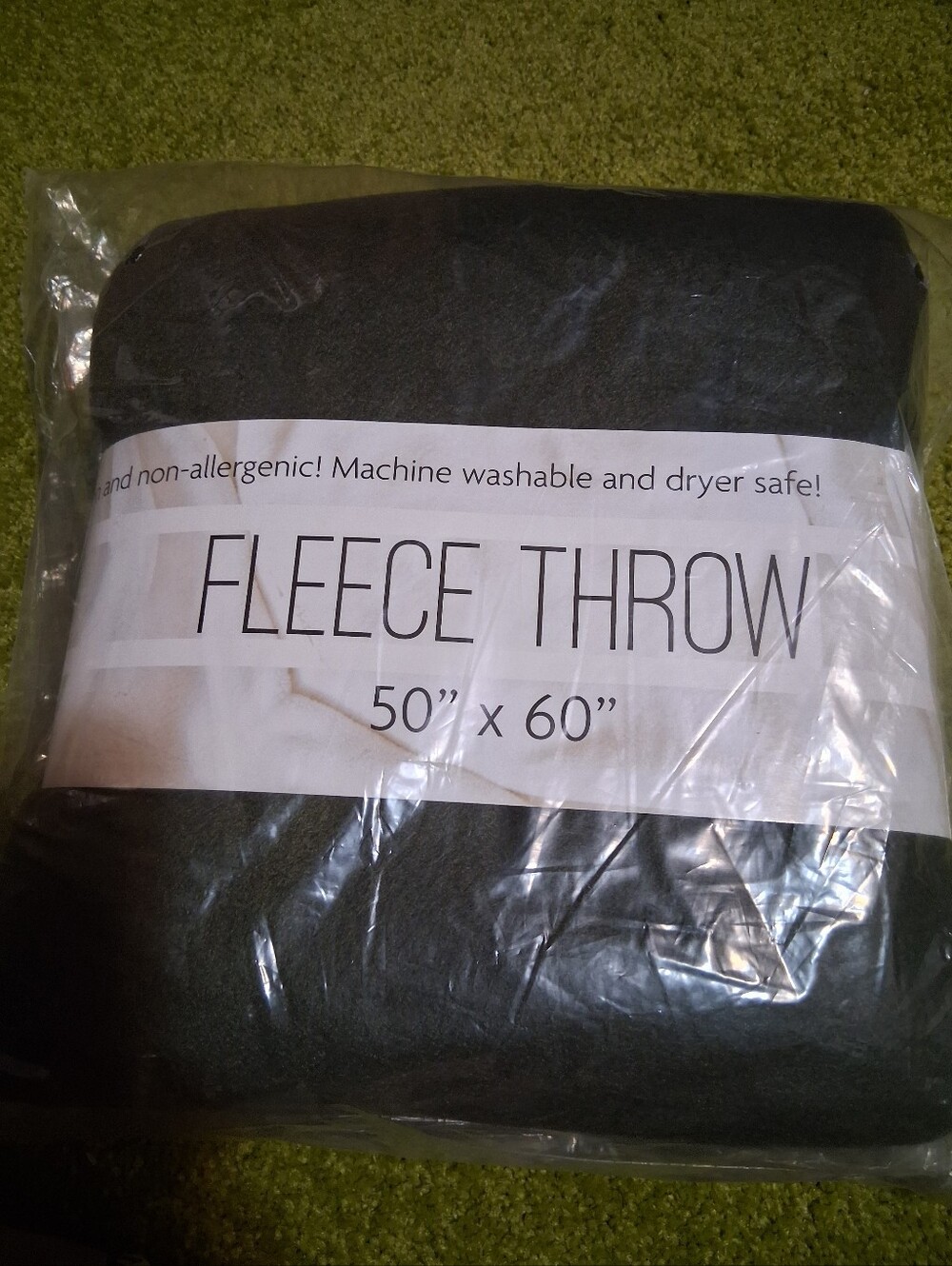 NWT Trail Maker Dark Green Fleece 50x60 Throw Blanket
